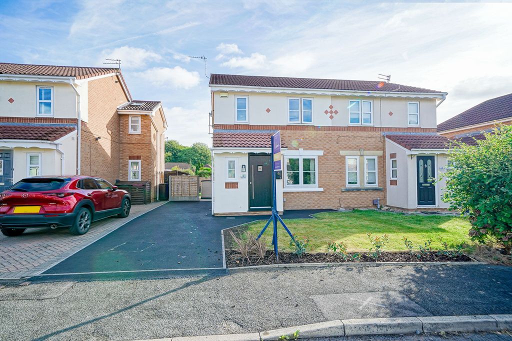 Property photo 1 of 25