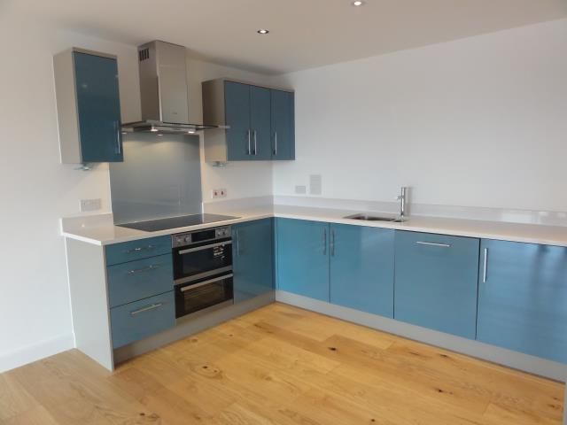 Property photo 2 of 8 Kitchen