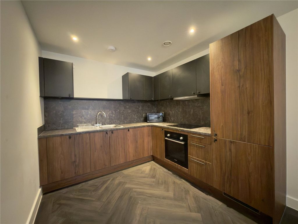 Property photo 3 of 9 Picture No. 06