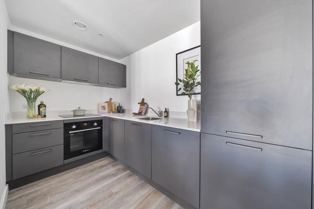 Property photo 1 of 6 Call Us To View This 1 Bed In Sw2