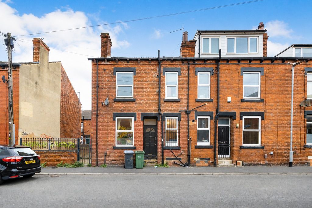 Property photo 1 of 6