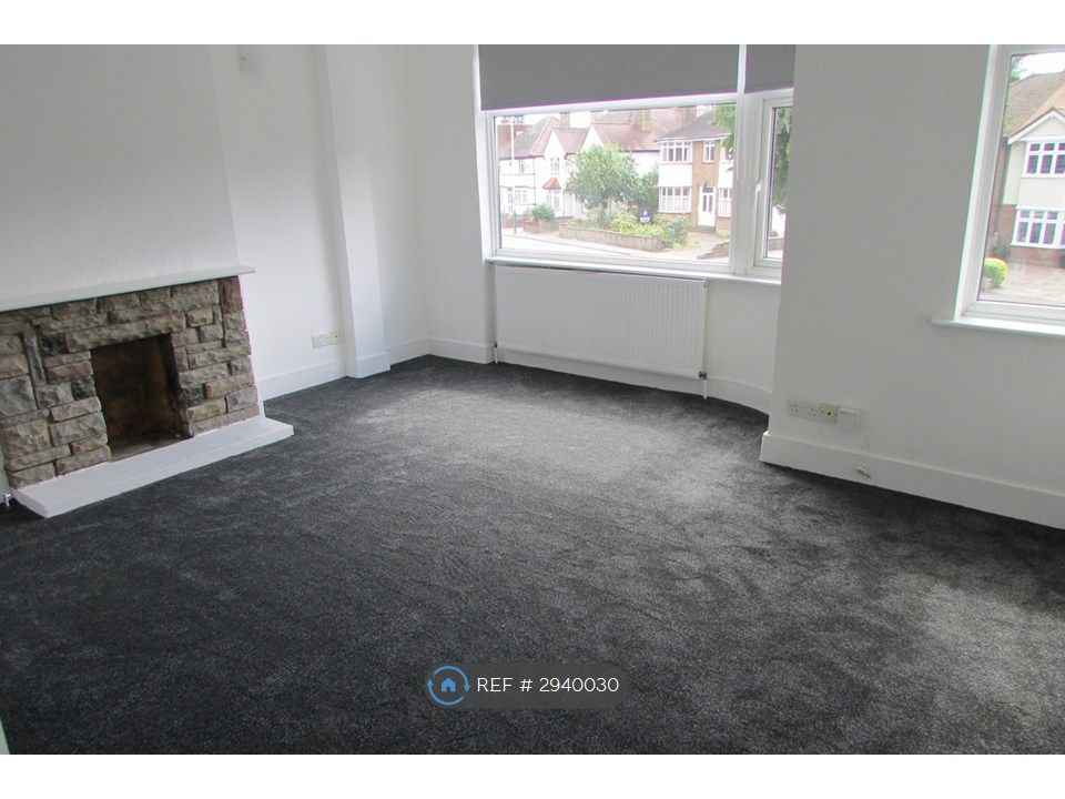 Property photo 2 of 11 Lounge