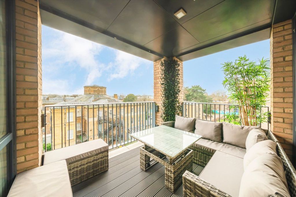 Property photo 3 of 7