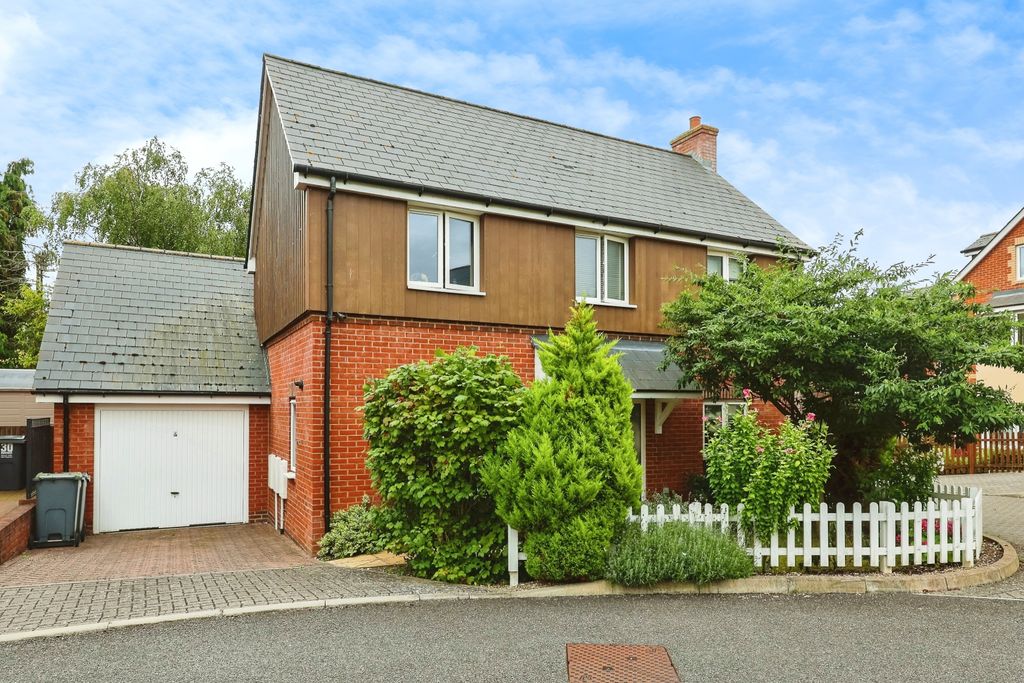 Property photo 1 of 19 Photography