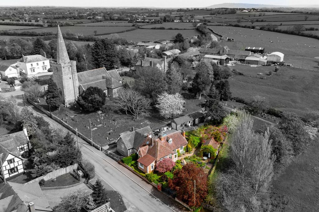 Property photo 2 of 41