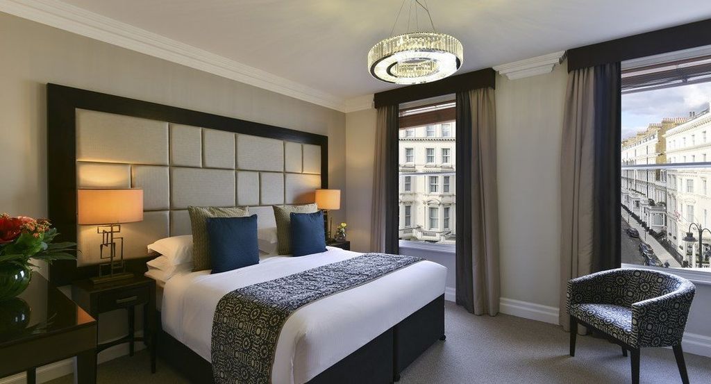 Property photo 1 of 4 2-Bed Premier Apartment To Rent - Short Let