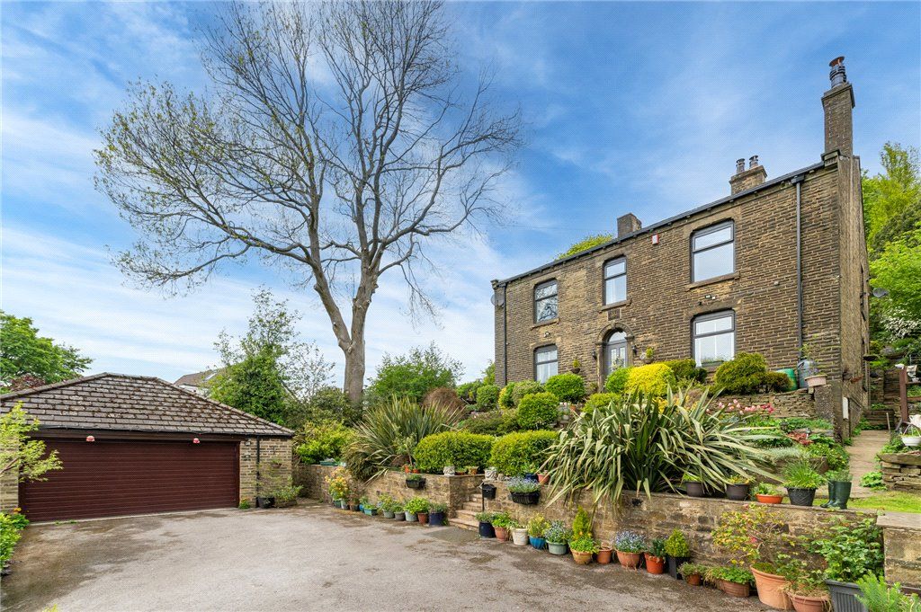 Property photo 2 of 33 Albert Street
