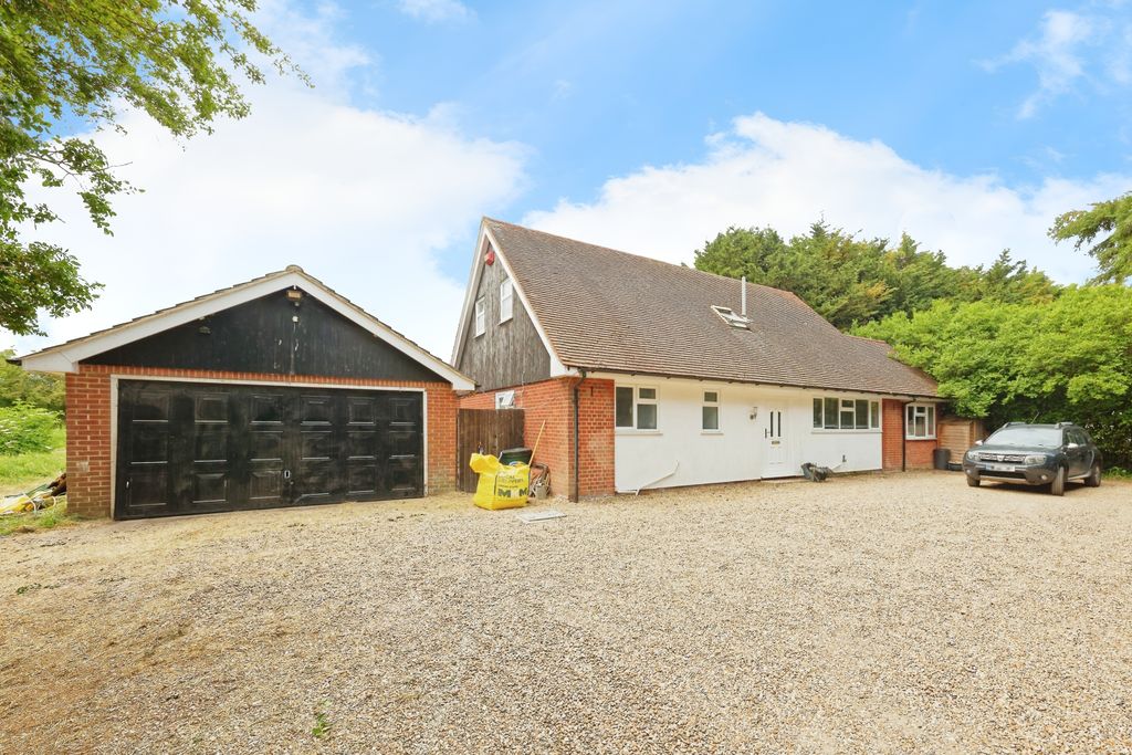 Property photo 2 of 20