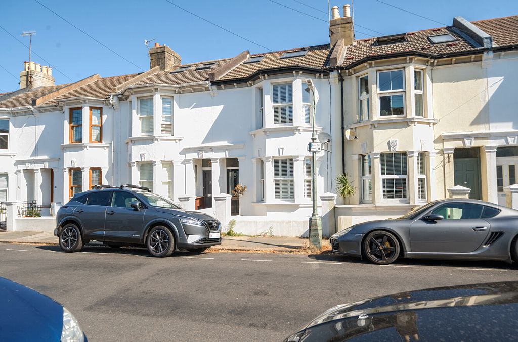 Property photo 1 of 20 7-6A7Daf2A3E5c9-1...
