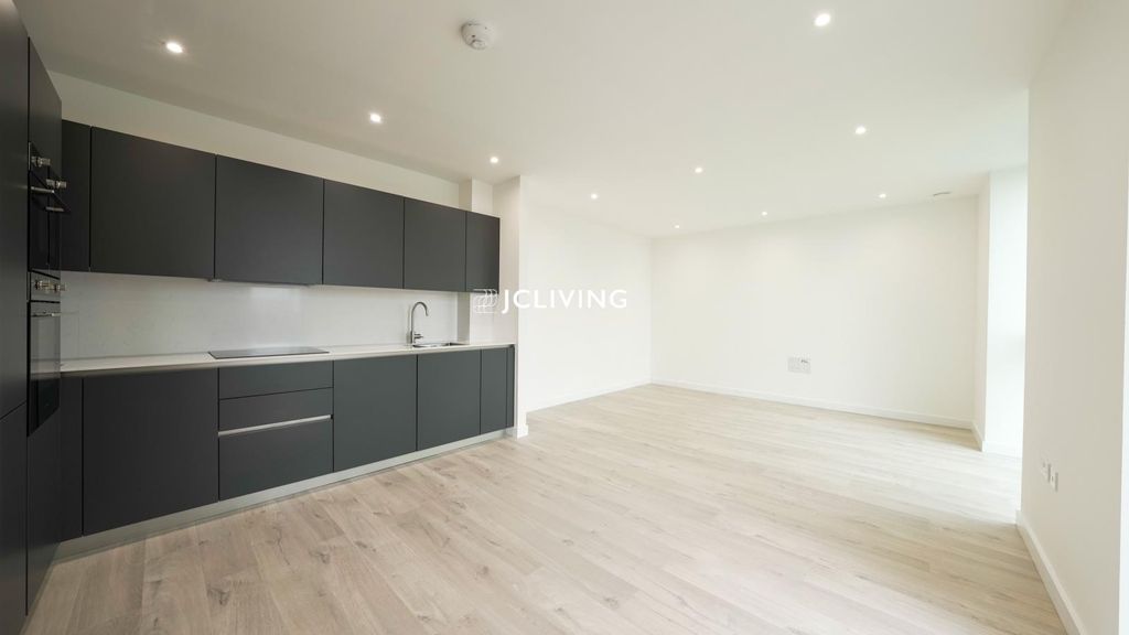 Property photo 1 of 16 8d901F675c1E3Fefc5581Fb9Bde8E646.Jpg