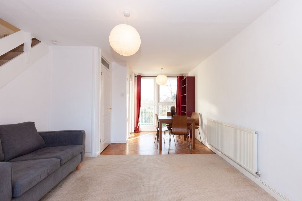 Property photo 2 of 9 178899