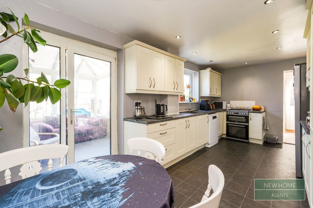 Property photo 2 of 20 Photo 8