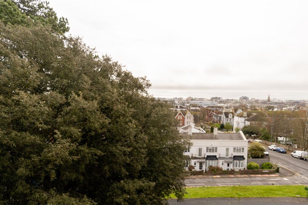 Property photo 3 of 11 Flat 18 Belvedere Court Small Jpegs-8.Jpg