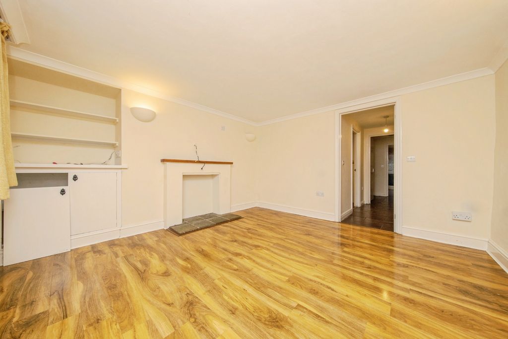 Property photo 3 of 15 Pbox-Img.Jpg