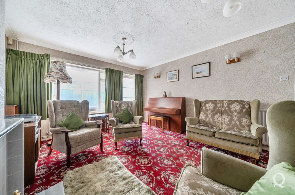 Property photo 2 of 21 10652Ca7-65d1-4E5...