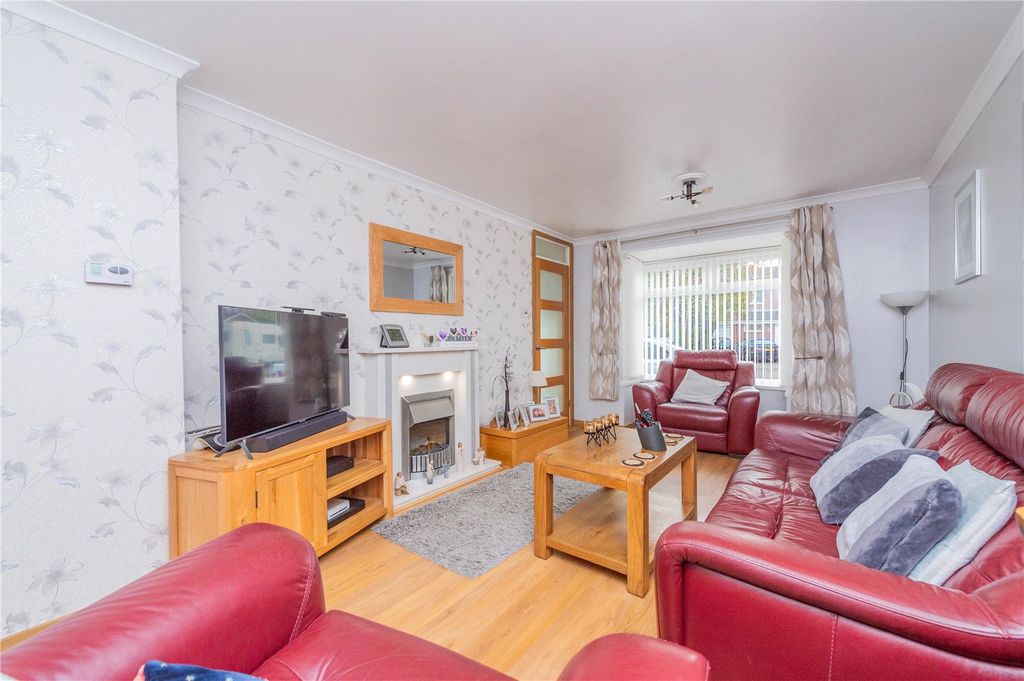 Property photo 2 of 28 Picture No. 22