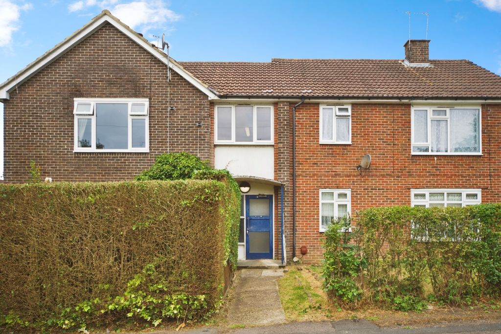 Property photo 1 of 19 Communal Entrance