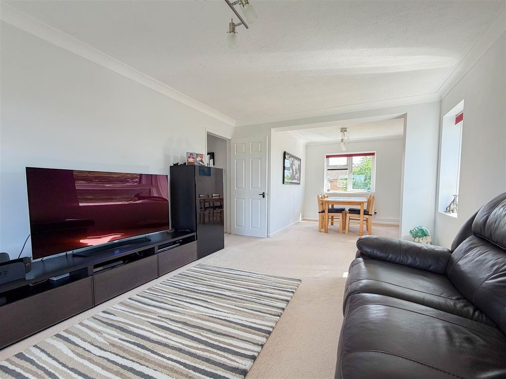 Additional image 5 of 2 bed flat for saleHarrington Court, Hertford Heath SG13