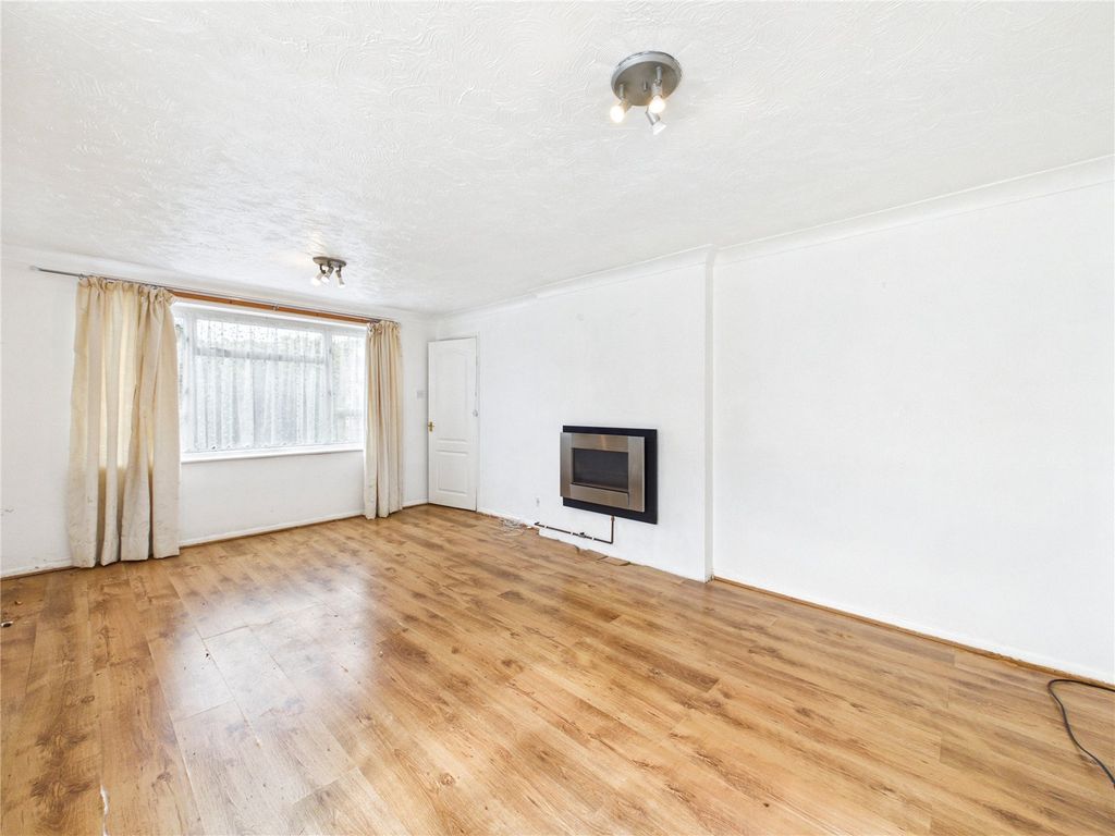 Property photo 2 of 8 Picture 2