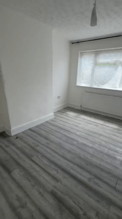 Property photo 1 of 7 2 Bed House To Rent Berwick Avenue, Hayes Ub4 0Nj