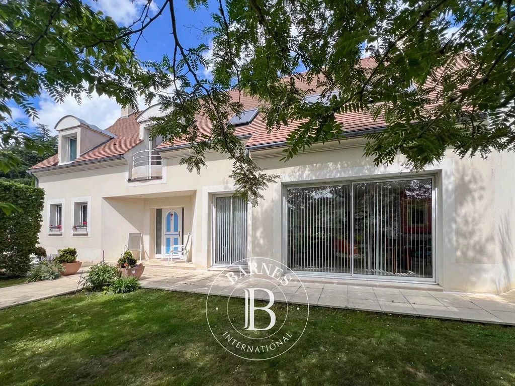 Property photo 1 of 15