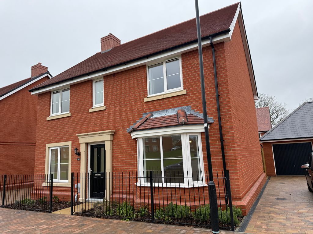 Property photo 2 of 34