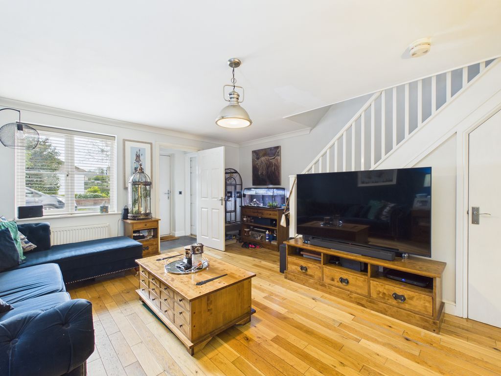 Property photo 3 of 20 Lounge