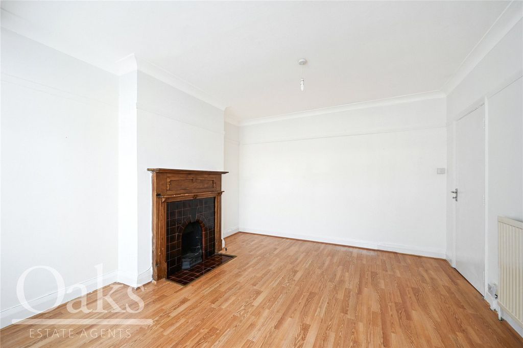 Property photo 3 of 16 Picture No. 11