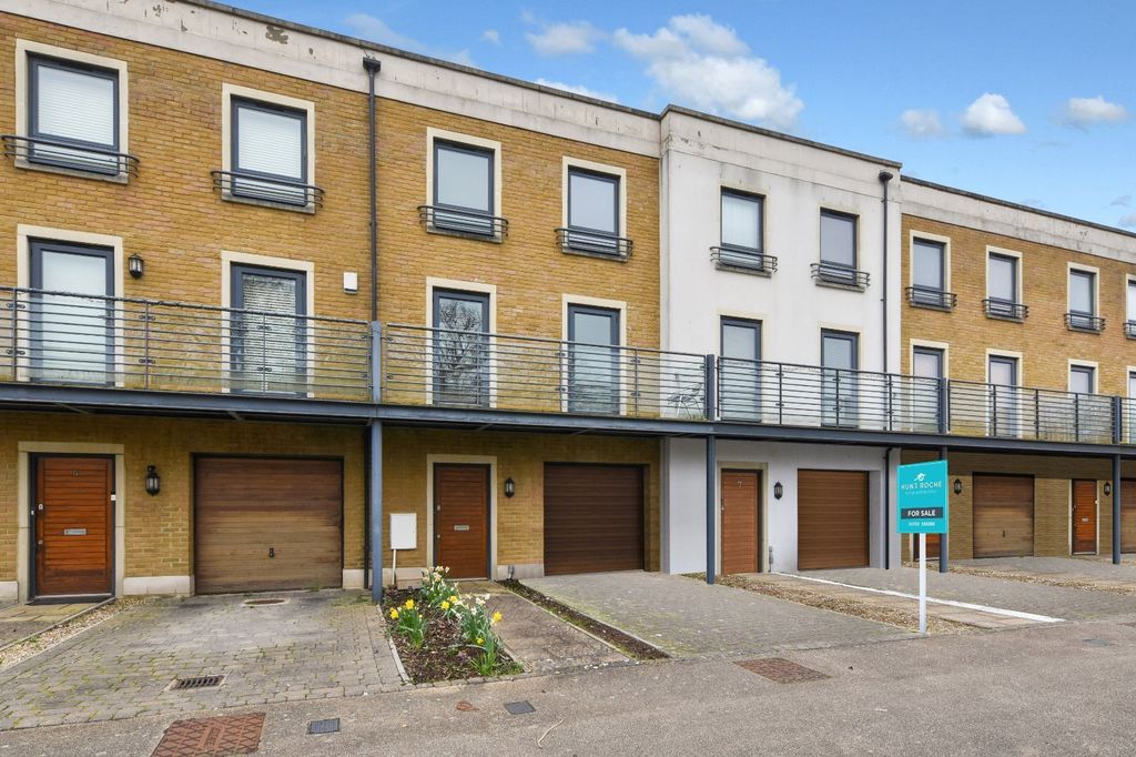 Property photo 2 of 41 Picture No. 43