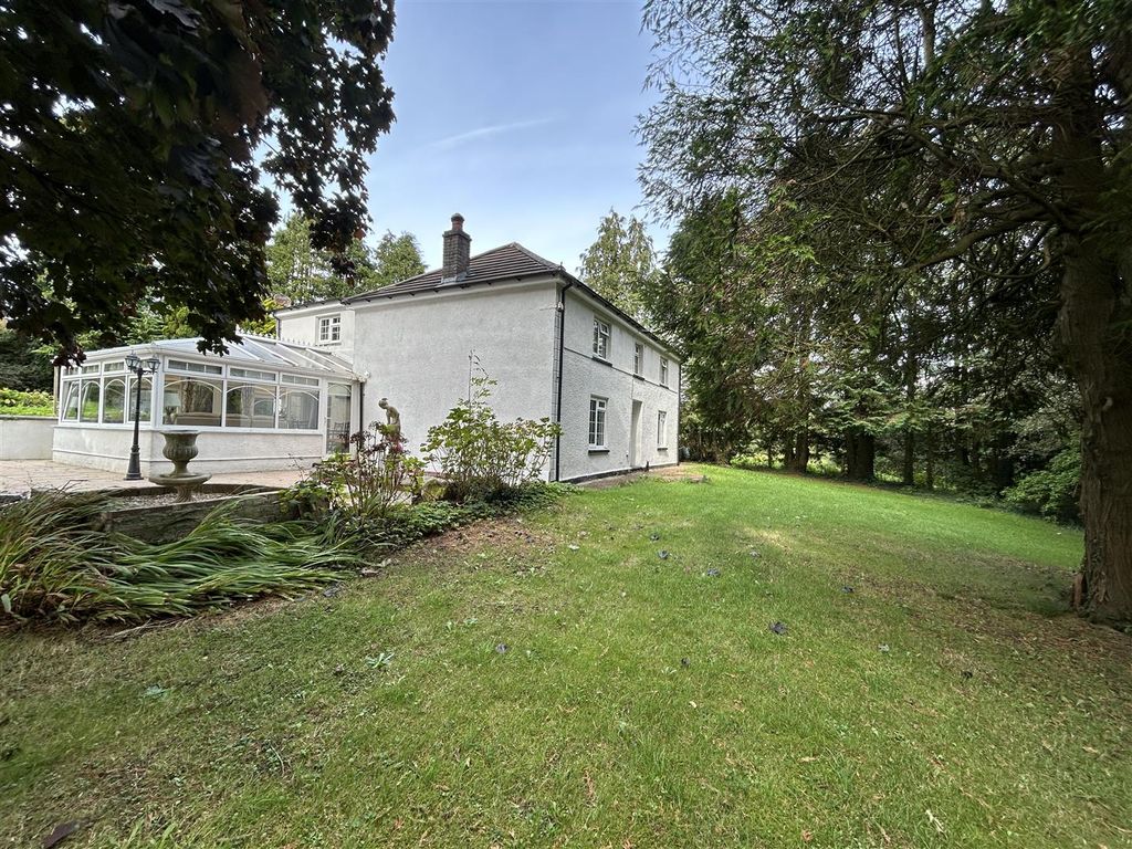 Property photo 2 of 52 Img_9585.Jpg