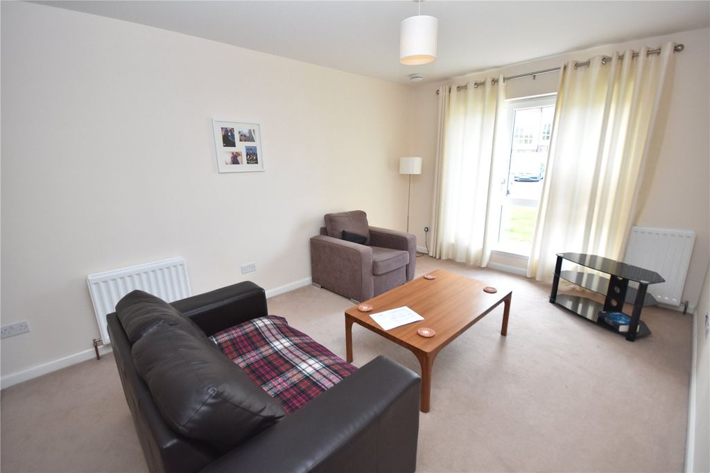 Property photo 2 of 7 Photo 2