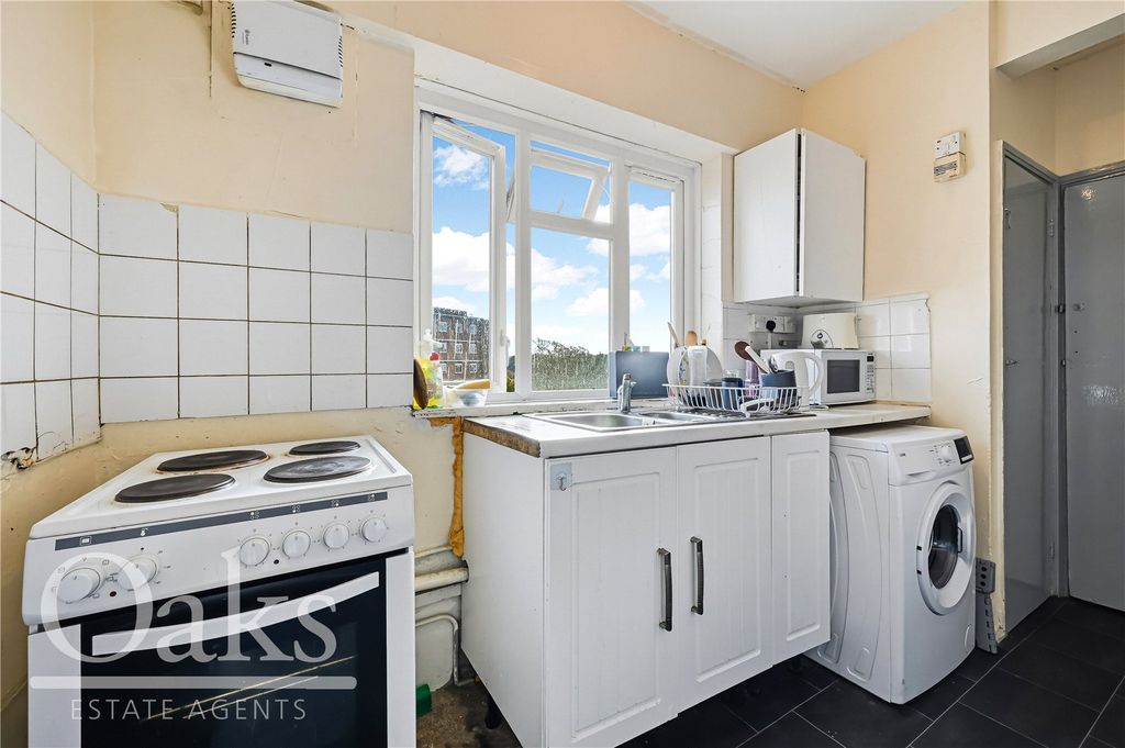 Property photo 3 of 8 Picture No. 06