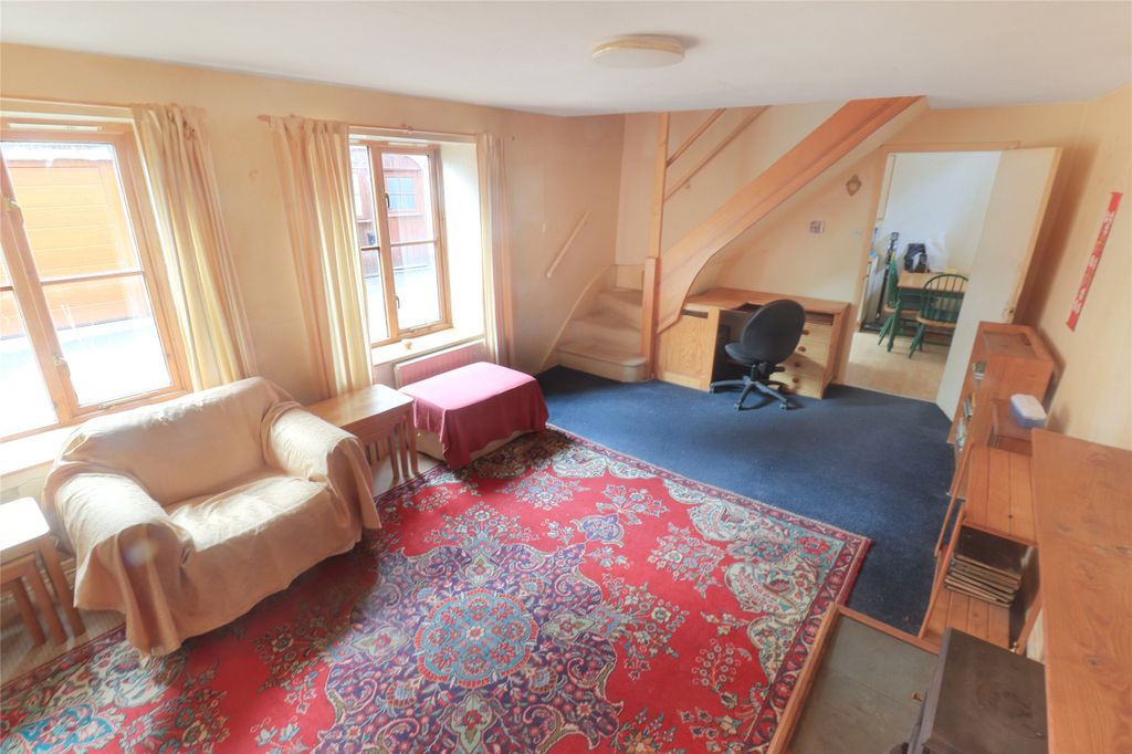 Property photo 3 of 9 Picture No. 19