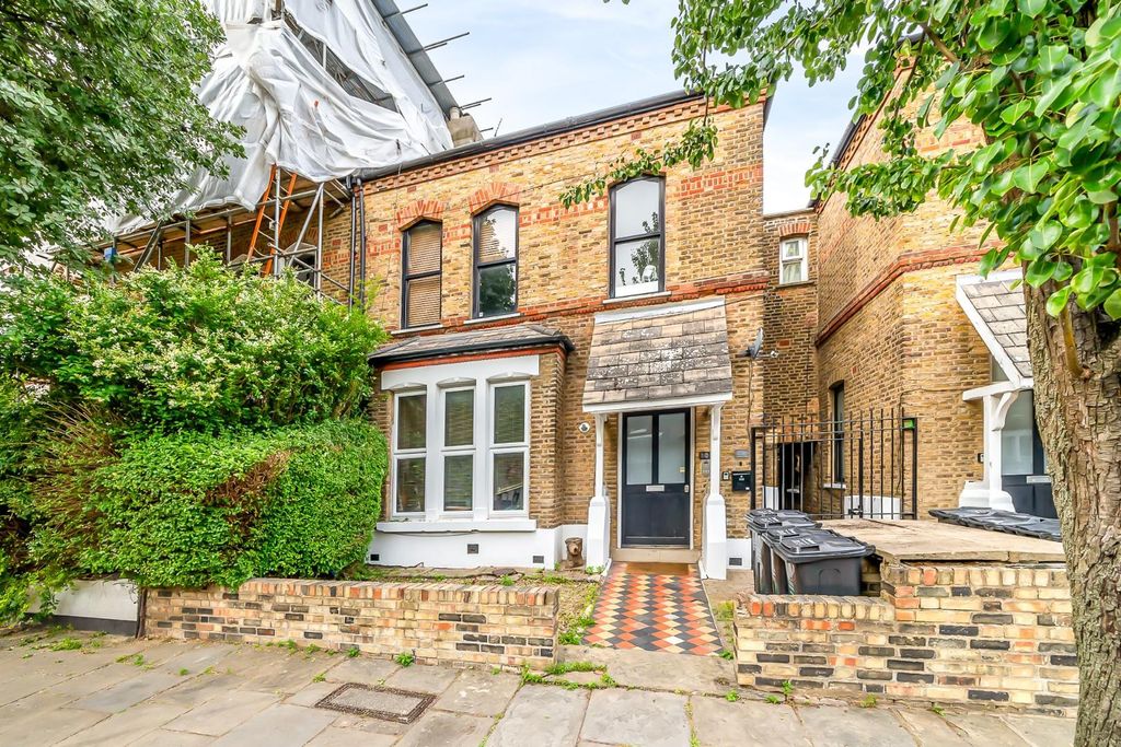 Property photo 1 of 10