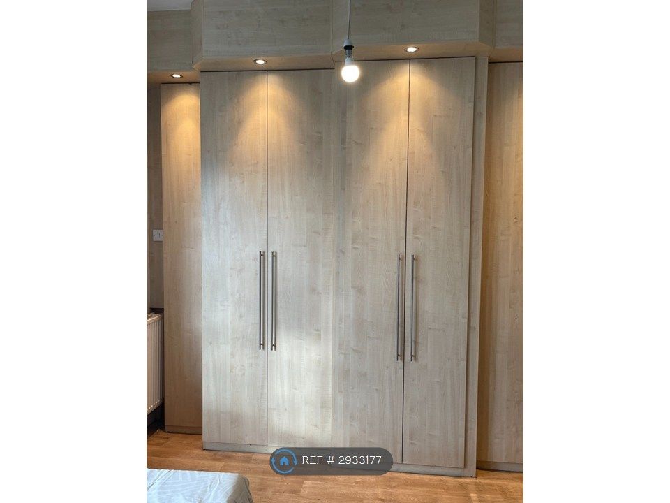 Property photo 3 of 13 Closet