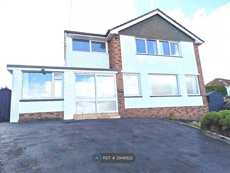 Property photo 2 of 27