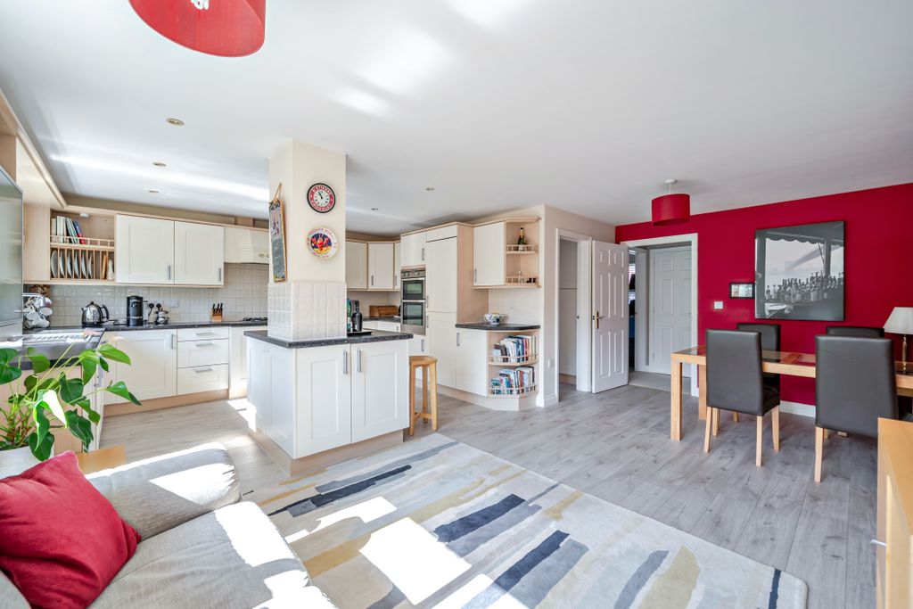 Property photo 3 of 20 1503161121A038F26356A9