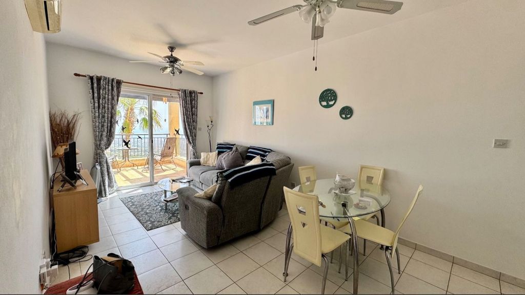 Property photo 3 of 35