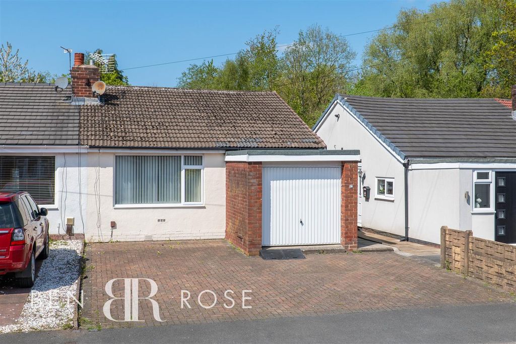 Property photo 1 of 17 Front External