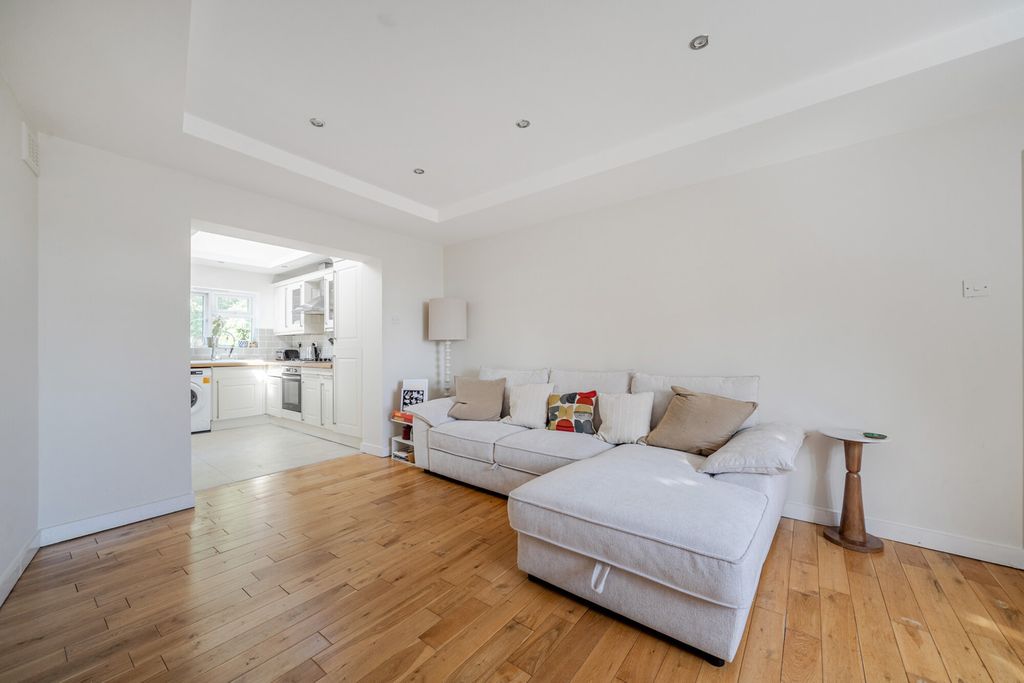 Property photo 3 of 14 1494085-5-6A5E062...
