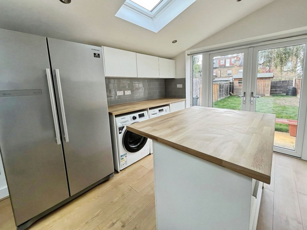 Property photo 3 of 16 Pbox-Img.Jpg