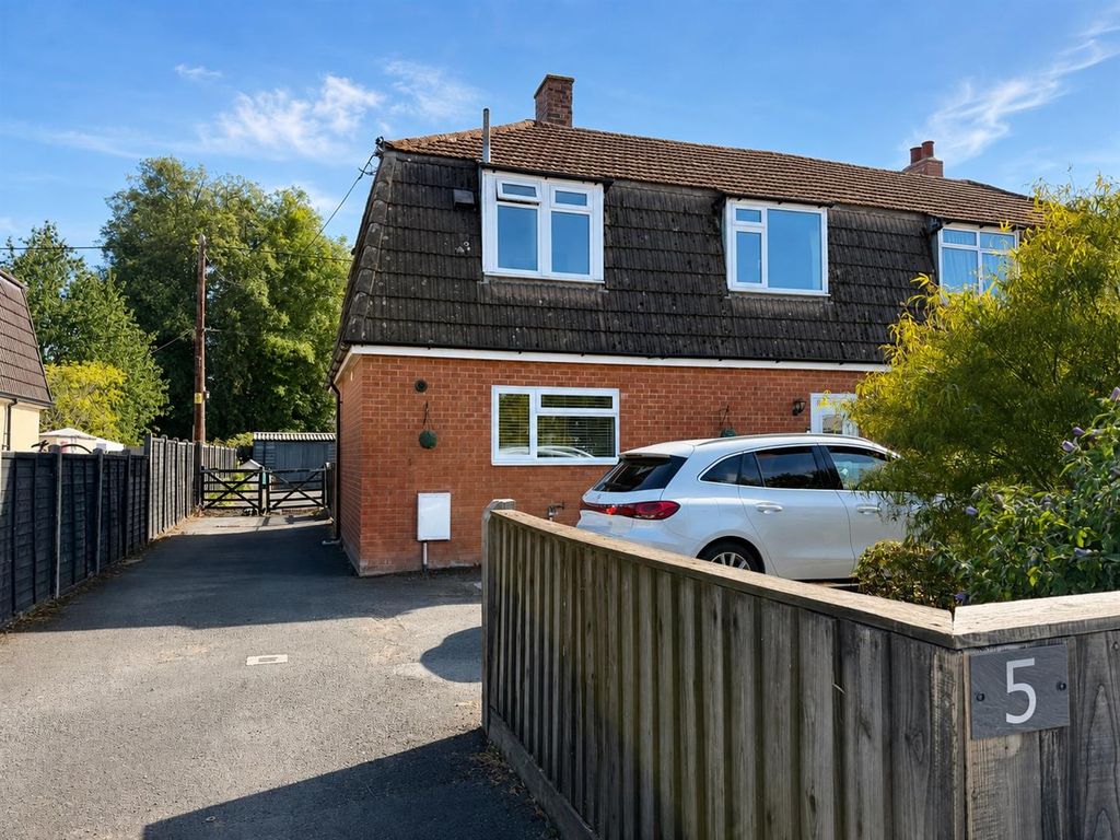 Property photo 1 of 24