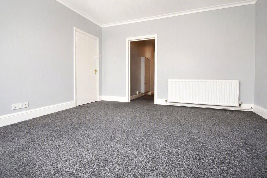 Property photo 3 of 10 Picture No. 14