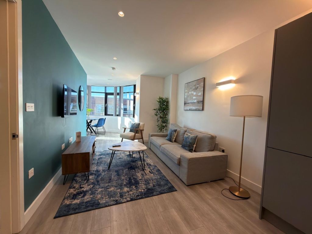 Property photo 1 of 19 Living Room