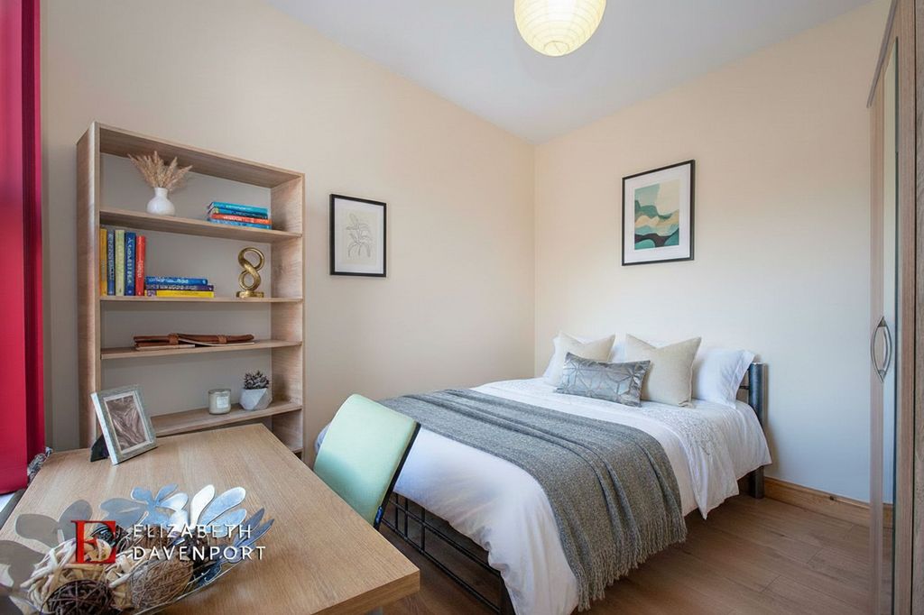 Property photo 1 of 27