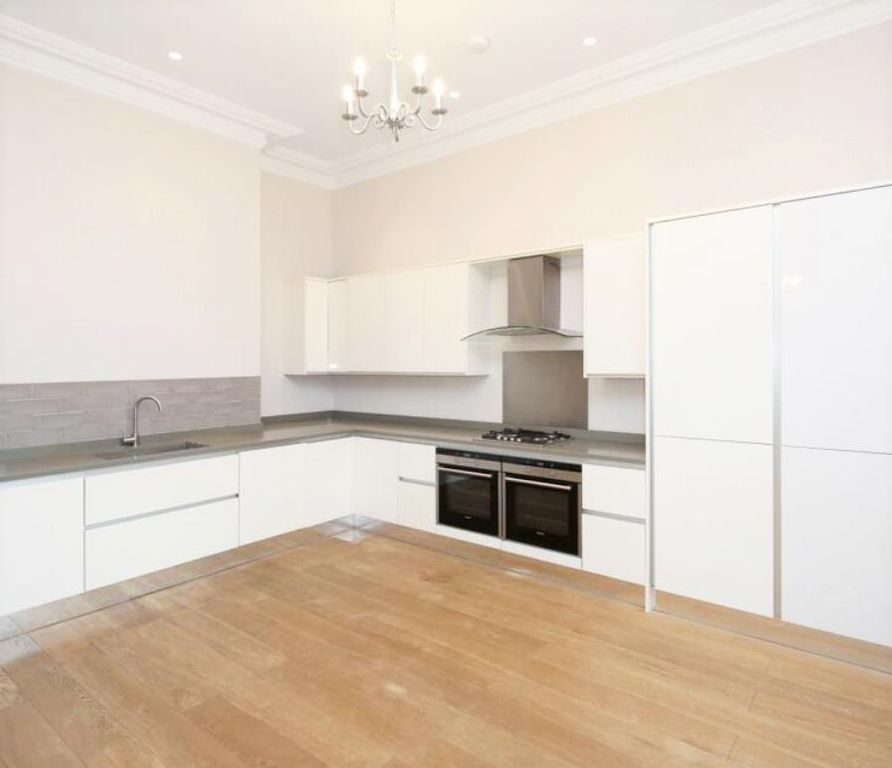 Property photo 2 of 10 Kitchen.Png