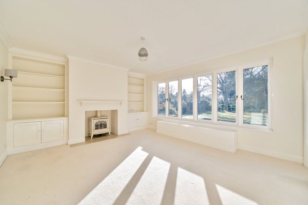 Property photo 2 of 10 Picture No. 06