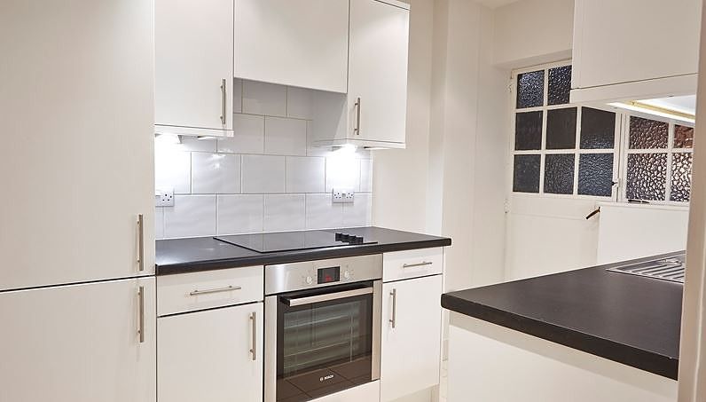Property photo 3 of 6 Kitchen