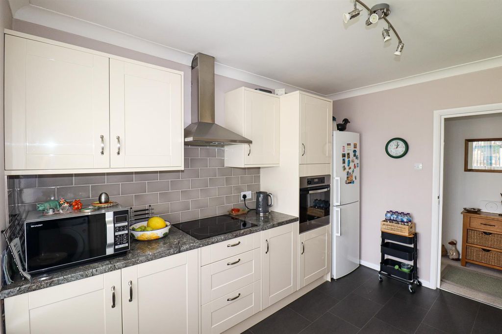 Additional image 7 of 2 bed flat for saleNormandale, Bexhill-On-Sea TN39