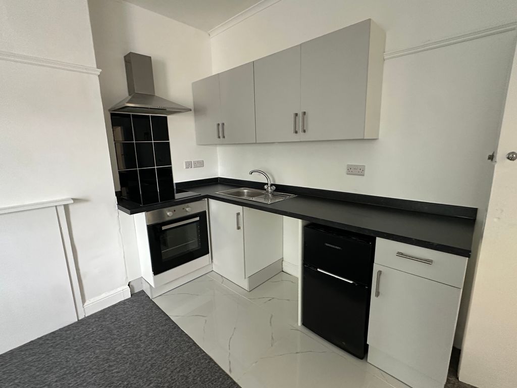 Property photo 3 of 6 Img_1782